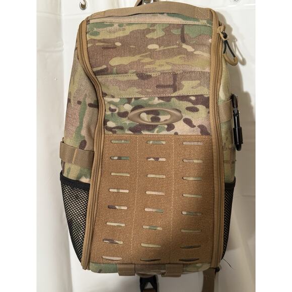 Oakley Standard SI Issue Extractor Sling 2.0 Multicam Backpack - Picture 1 of 12